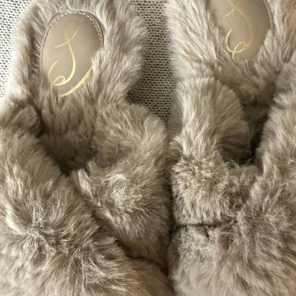 Sam Edelman Tan Plush Slippers Open-Toe Design - Picture 2 of 4